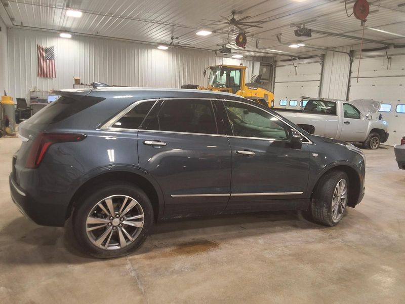 2024 CADILLAC XT5 Used Air Bag driver, roof