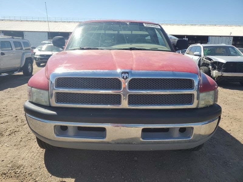 1995 DODGE TRUCK-2500 SERIES (1994 UP) Used Radio/CD (see also A/C Control or TV Screen) AM-FM-cassette - P04704363