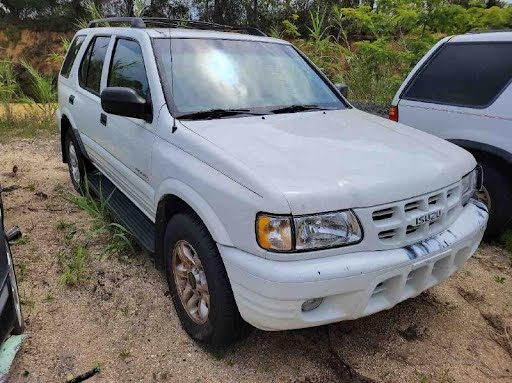 2001 - Isuzu Vehicross - Used - Valve Cover - Left; 2dr & Right; 2dr