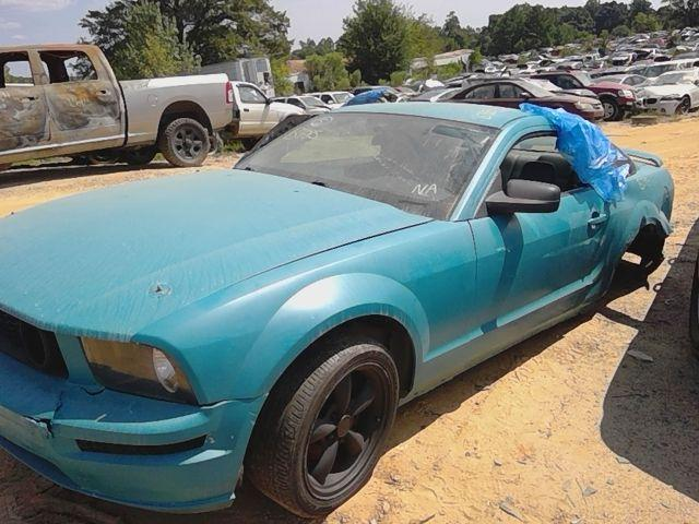 2006 FORD MUSTANG Used Fuse Box (Cabin) 4.6L