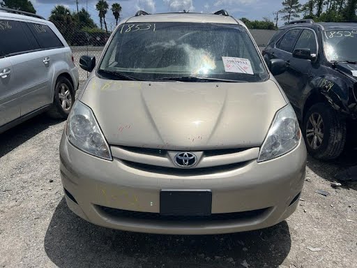 2009 - TOYOTA SIENNA - Used - Emblem - 75301ae010