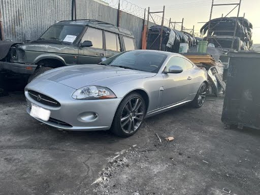 2010 - JAGUAR XK SERIES (2007 UP) - Used - Knee Assembly - CPE, XK, LH