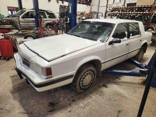 1991 - CHRYSLER FIFTH AVENUE - FWD - used - Window Regulator (Front)- Electric Left