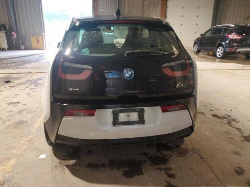 2017-BMW I3-Deck Lid-w/o privacy tint
