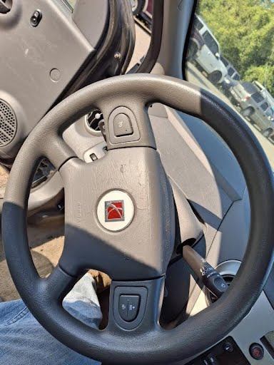 2007-SATURN ION-Steering Wheel-Sdn; w/o leather w/cruise control gray