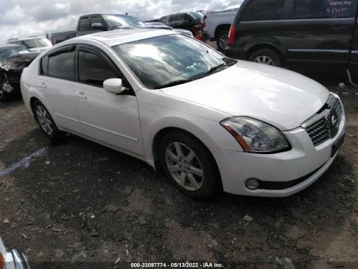 2005 - NISSAN MAXIMA (1982 UP) - used - Rear Knuckle/Stub Axle - LH