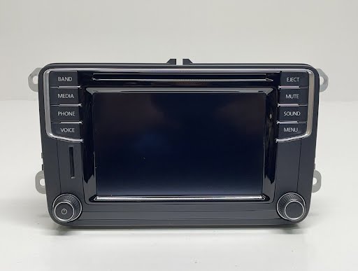 2017 - VOLKSWAGEN BEETLE/BUG - Used - Radio/CD (see also A/C Control or TV Screen) - receiver (radio), AM-FM-stereo-CD-SD drive, 6.3" display (opt I7B), ID 5C0035200C - 5C0-035-200-C