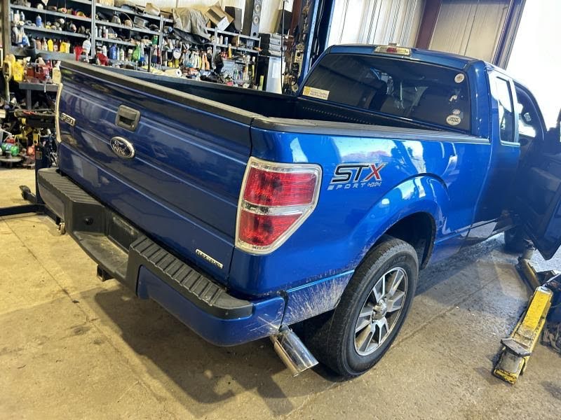 2013 Ford - Truck F150 - Pickup Bed - (Styleside), 6' 6" box, w/o wheel lip moulding; w/o tailgate step; w/o rear view camera