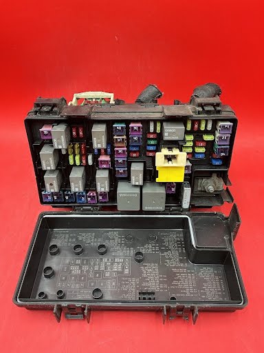 2011 DODGE CARAVAN Used Fuse Box (Engine) Fuse Box Engine - R8244893AA