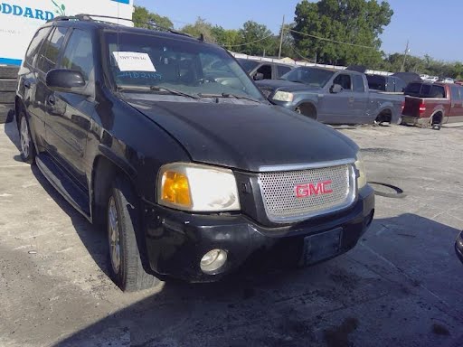 2007 Chevy - TrailBlazer - used - Fuse Box (Engine) - 5.3L