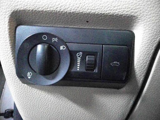 2008 - FORD FUSION - Used - Headlight Switch (Dash Mounted) - S, SE & SEL; Fog Lamps; Manual Controled Headlights