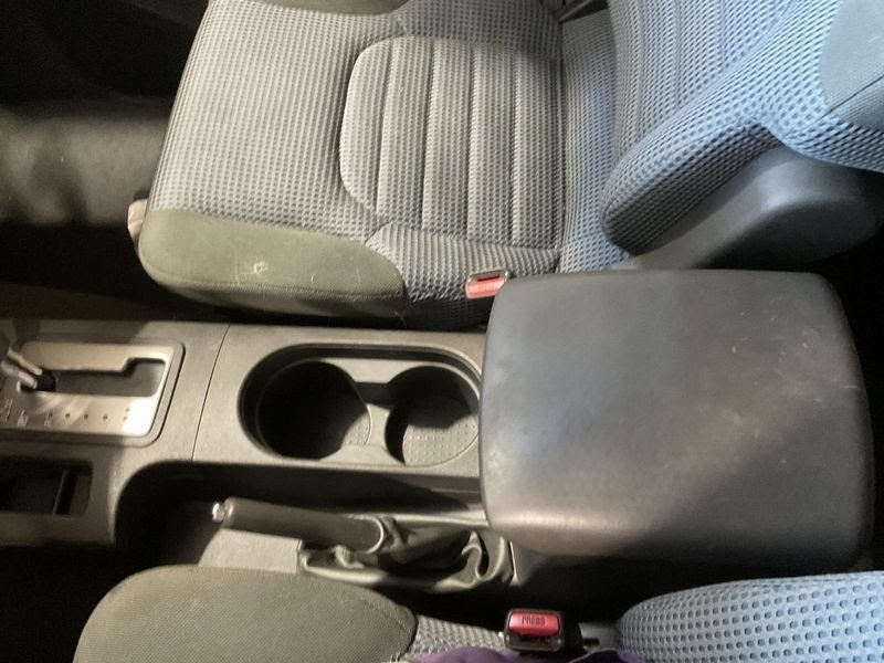 2010 Nissan Xterra Used Console, Front FLOOR CONSOLE LID (Gray) - floor, AT