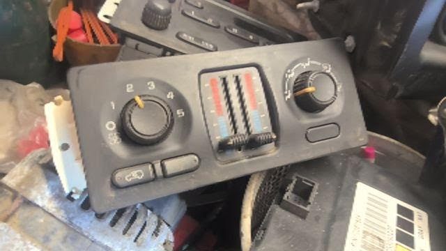 2007 CHEVY TRUCK-SILVERADO 3500 (2001 UP) Used AC Control/Heater (see also Radio or TV Screen) classic style, AC, manual auxiliary control (opt CJ3), w/o rear defrost; w/o decor package