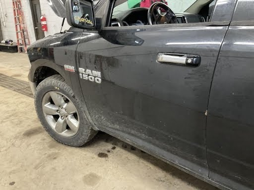 2014 DODGE TRUCK-1500 (1994 UP) Door Front Used Crew Cab, (electric), LH (#PX8 Black)