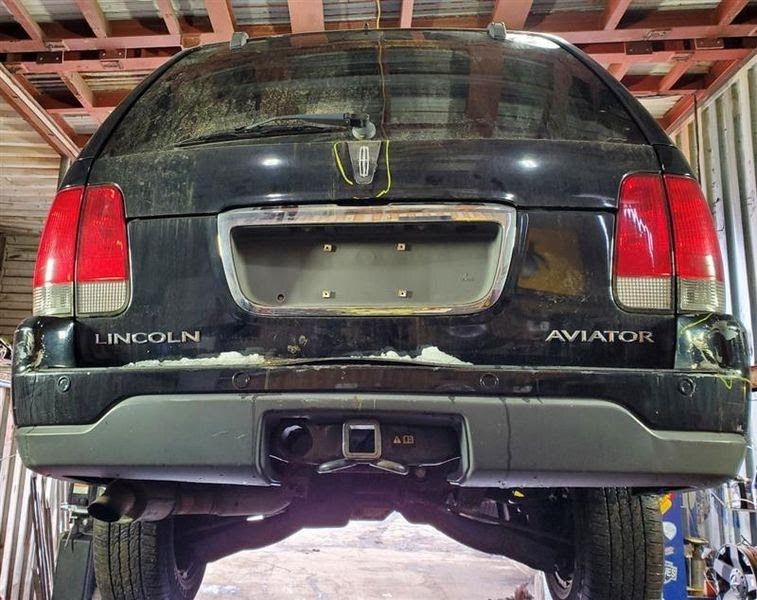 2005 Used LINCOLN AVIATOR Rear Knuckle/Stub Axle (Roll Stability Control), LH