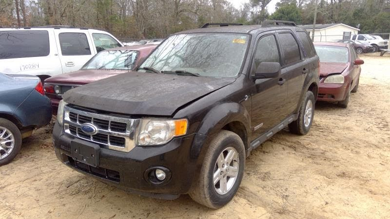 2007 FORD ESCAPE A/C Hose - Hybrid - Hose that connects to the AC compressor - P/N 6m6z-19d850-ab