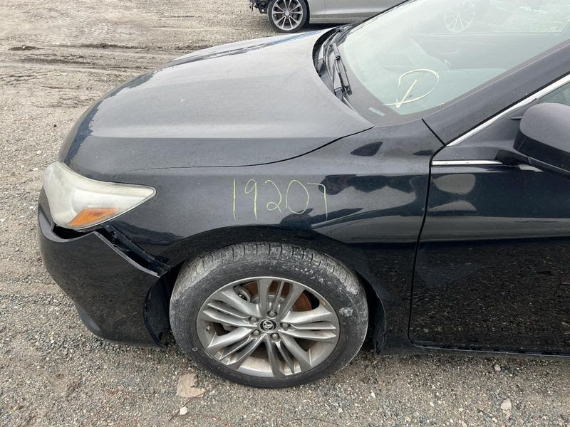 2017 TOYOTA CAMRY Used Door -(electric windows), LH - Black 218