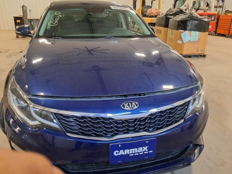 2016 Kia - Sorento Used Body Control Module Used Body Control (BCM), (center dash), US market, conventional ignition, w/o automatic headlamps