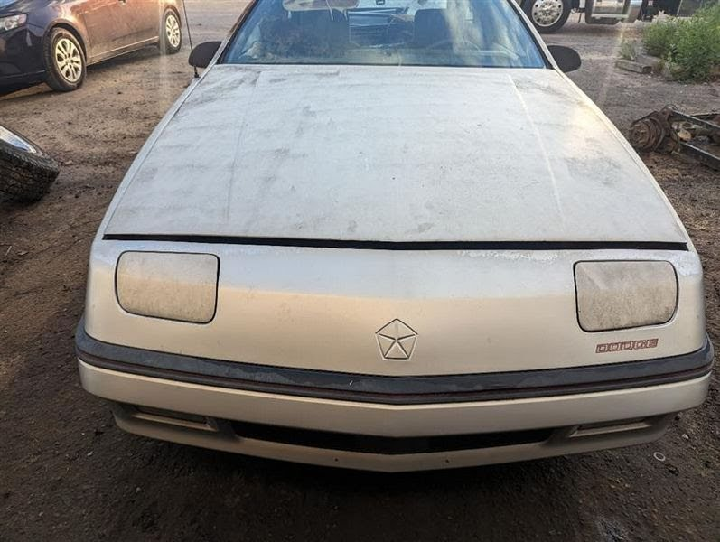 1988 DODGE DAYTONA Used Engine Cylinder Head 4-135 (2.2L), w/o intercooler