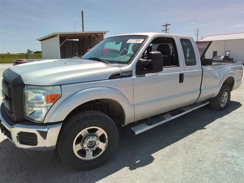 2016 FORD TRUCK-F250 SUPER DUTY Used Headrest - W/Armrest Split Bench (Gray Vinyl) - DC3Z-26501A04-FB