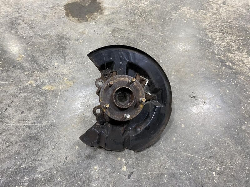 2016 FORD ESCAPE Steering Knuckle Used Front LH