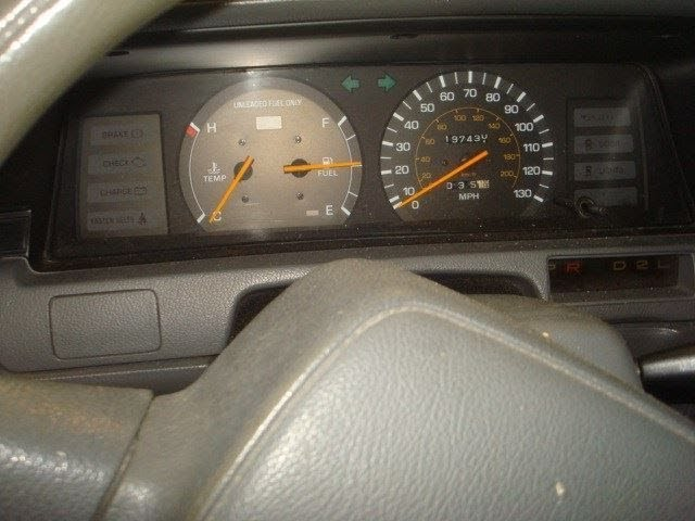 1990 TOYOTA CAMRY Used Speedometer MPH, analog (head only), 4 cylinder, w/o tachometer