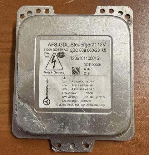 2010 Mercedes - E Class Used Headlight Module RH P/N 5DC00906020AN