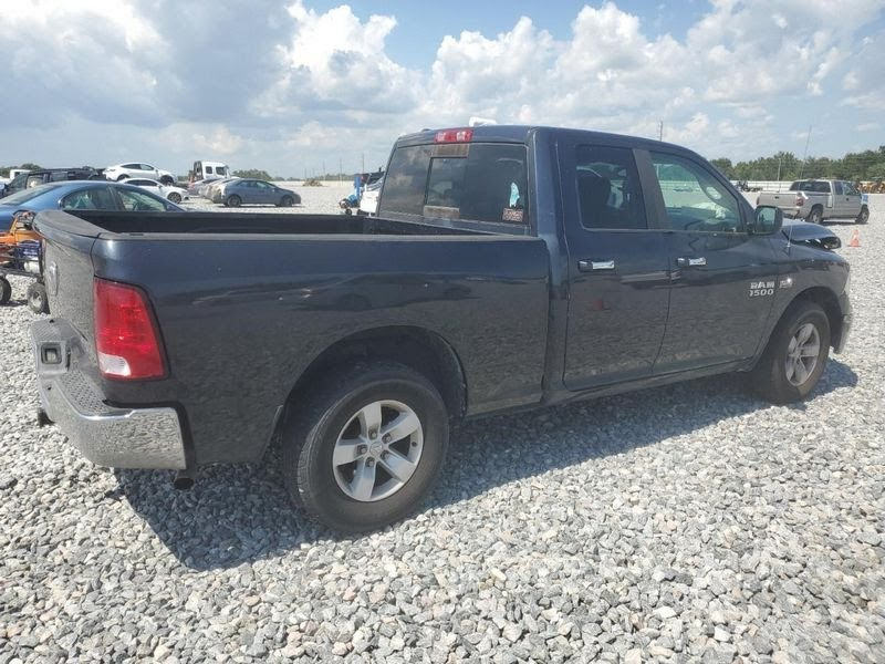 2019 DODGE TRUCK-1500 Used Steering Knuckle - classic style (5 lug wheel), 4x2, coil spring suspension, RH - P/N - 6804470034