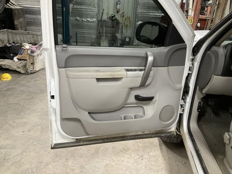 2012 CHEVY TRUCK-SILVERADO 1500 Used Interior Trim Panel Door (Front) LH Driver - Titanium