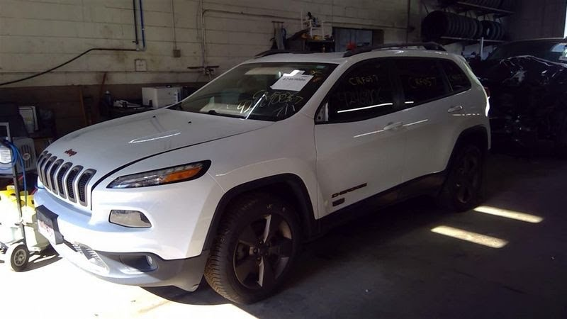 2014 JEEP CHEROKEE Used Throttle Body/Throttle Valve Housing -Used Throttle Valve Assembly, 2.4L