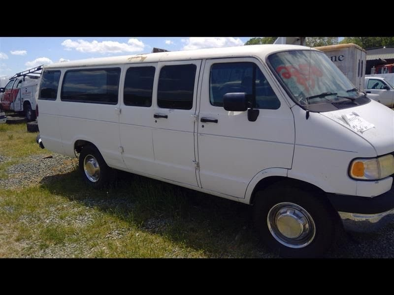 1997 DODGE VAN 3500 Used Control Arm Front Lower - LT245/75R16 BSW all season tires Right