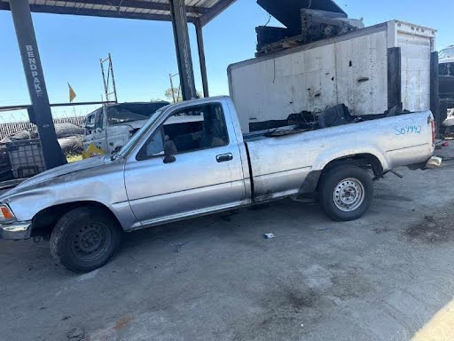 1992 TOYOTA TRUCK Used Door Front - vent window, manual windows, skin mounted mirror Left