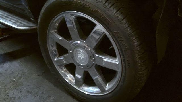 2011 Cadillac Escalade Used Wheel Cover