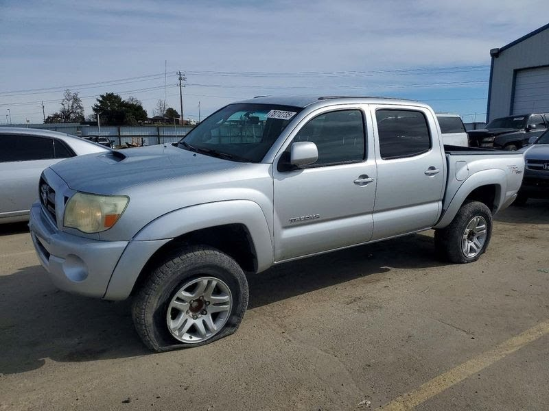 2011 TOYOTA TACOMA Used Seat Belt Front - bucket seat, Crew Cab (4 Dr), driver, retractor Color Grey