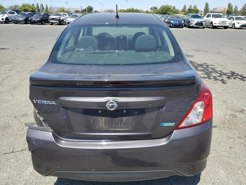 2012 NISSAN VERSA Used Transmission Oil Cooler - P/N 21606-1xCOB