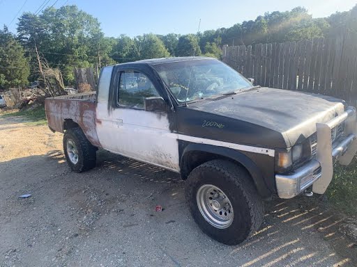 1992 - NISSAN TRUCK - Used - Computer Box Not Engine - Transmission, 4x4 (under driver seat), King Cab - 31036