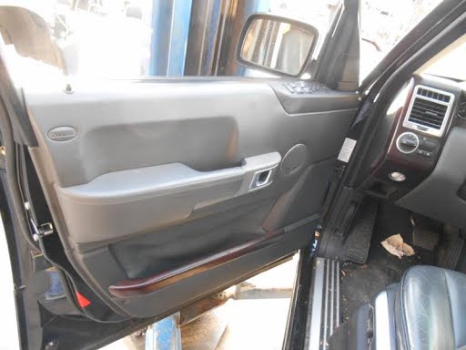 2004 - LANDROVER RANGE ROVER - Used - Door Handle Inside - Front Left Inner