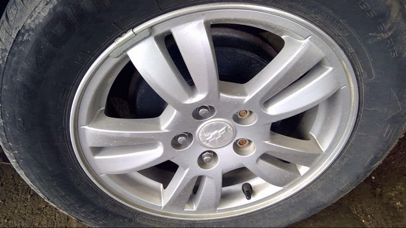 2013 CHEVY SONIC Used Wheel 15x6, aluminum (opt RRK)