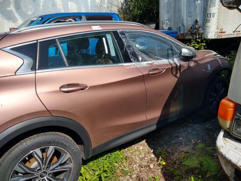 2017 INFINITI QX30 Used Quarter Moulding RH