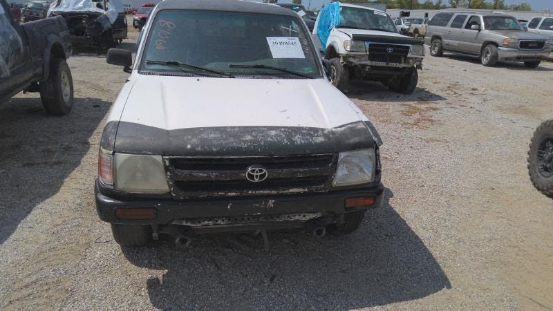 1997 TOYOTA TACOMA Used Seat Belt Front Buckle LH