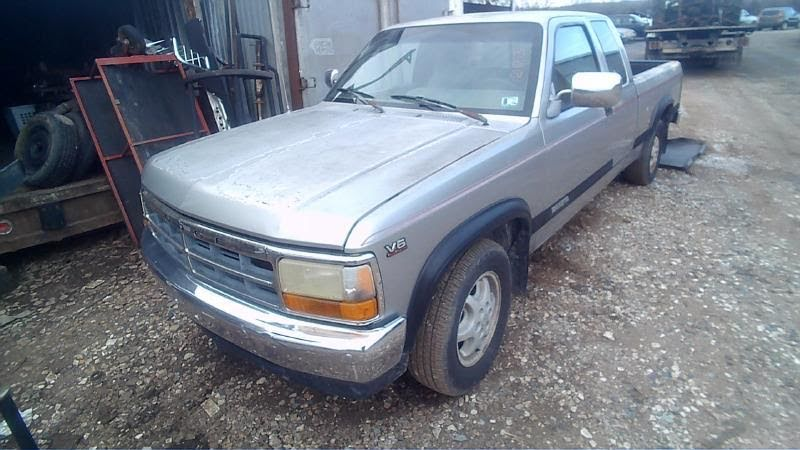 1994 DODGE DAKOTA Used Door Front manual Left