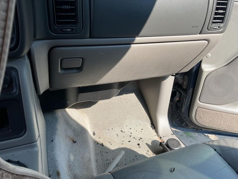 2006 GMC TRUCK-SIERRA DENALI 2500 (2011 UP) Used Glove Box Front; Crew Cab, Ext Cab & Std Cab; pewter - Glove Box with Latch grey