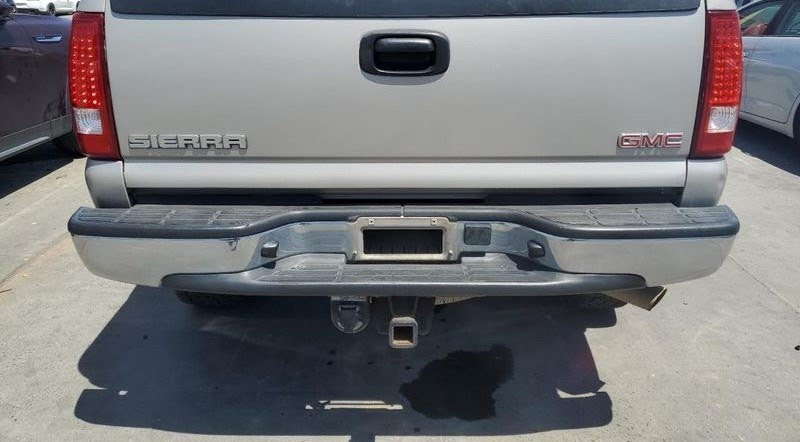 2006 GMC TRUCK-SIERRA 2500 (1999 UP) Used Bumper Assy (Rear) includes cover Step Bumper, chrome