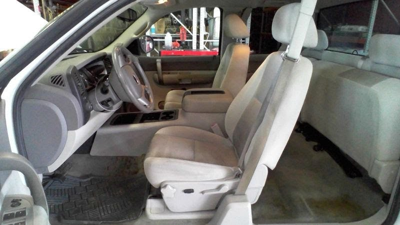 2008 CHEVY TRUCK-SILVERADO 1500 (1999 UP) Used Seat Front (bucket and bench), seat opt AZ3, LH, electric, cloth, Extended Cab Grey