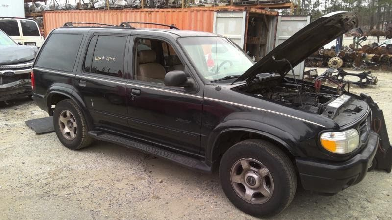 2000 FORD EXPLORER Used Alternator 8-302 (5.0L, VIN P, 8th digit, 130 amp) - Alternator with Bracket