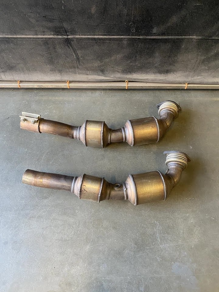 2010 Chevy - Camaro - Used - Catalytic Converter- 3.6L