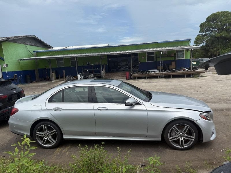 2017 MERCEDES E CLASS Used Wheel 213 Type, Sedan, E300, 19x8, machined face with gray accent