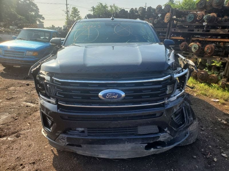 2020 FORD EXPEDITION Used Grille upper, 24 hole design, Limited, front camera, painted center bars (black) - LL1Z8200XB