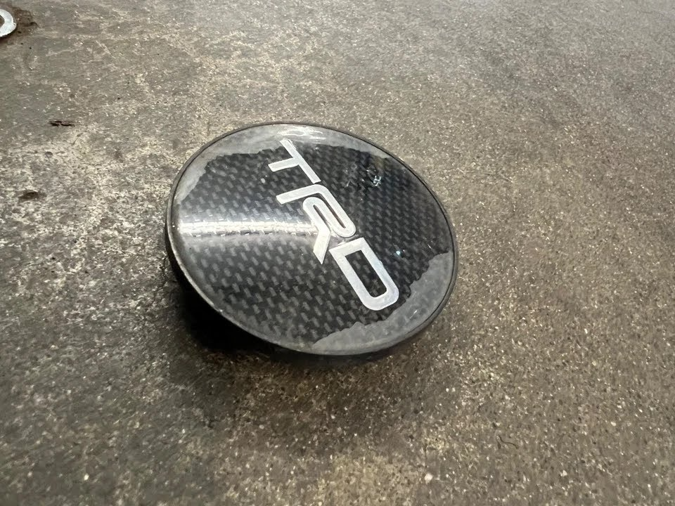 2004 TOYOTA TUNDRA Used Center Cap (Wheel) 2 Nos