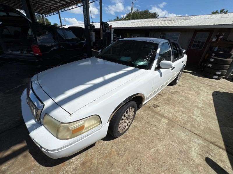 2010 LINCOLN OTHER - TOWN CAR Used Timing Cover 4.6L
